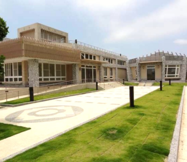 雙春濱海遊憩區 (愛莊園)